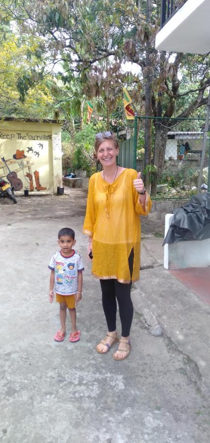 Trinish Homestay Hatton Esterno foto